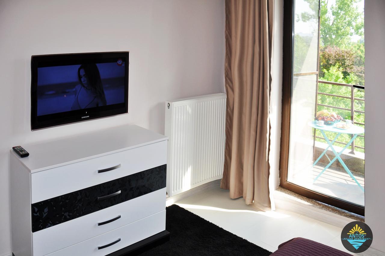 Antos Deluxe Apartment Constanta Bagian luar foto
