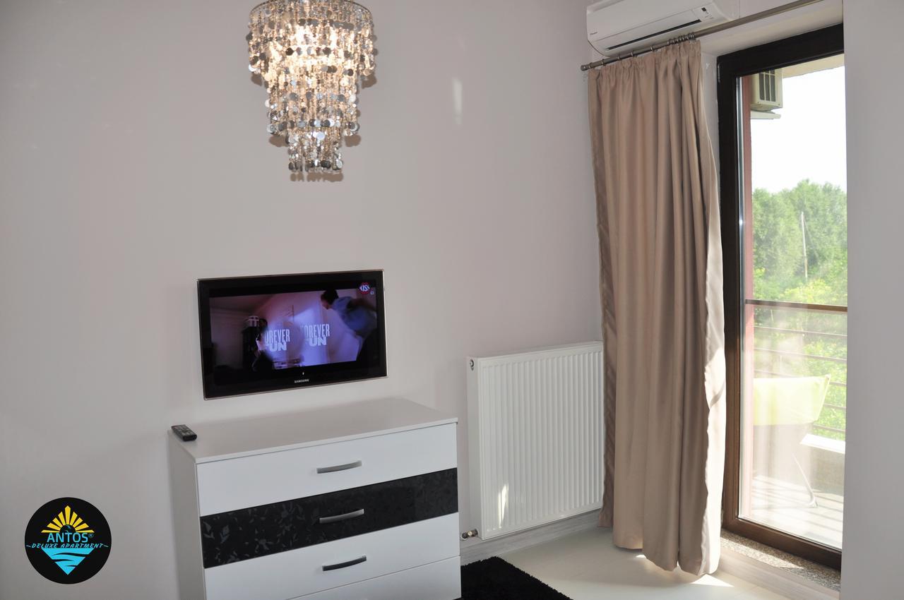 Antos Deluxe Apartment Constanta Bagian luar foto