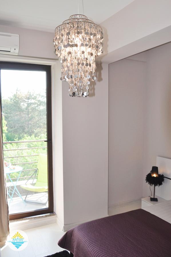Antos Deluxe Apartment Constanta Bagian luar foto