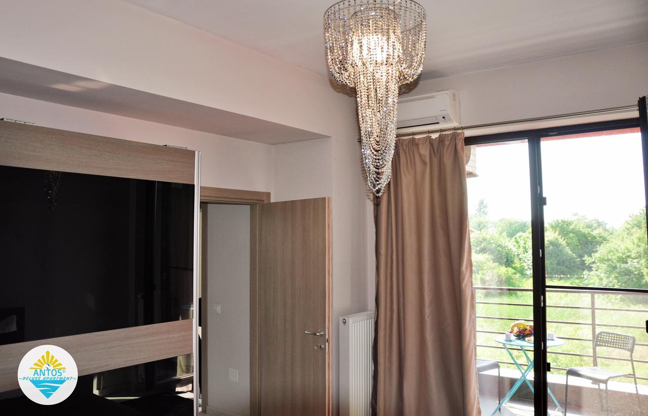 Antos Deluxe Apartment Constanta Bagian luar foto
